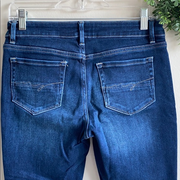 New York& Co SOHO crop flare raw hem jeans size 6 - Picture 4 of 7